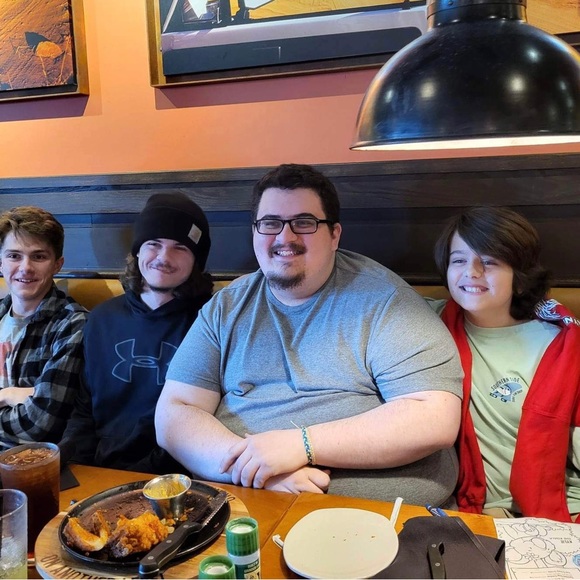 Meet your Posher, Steph - Picture 9 of 11